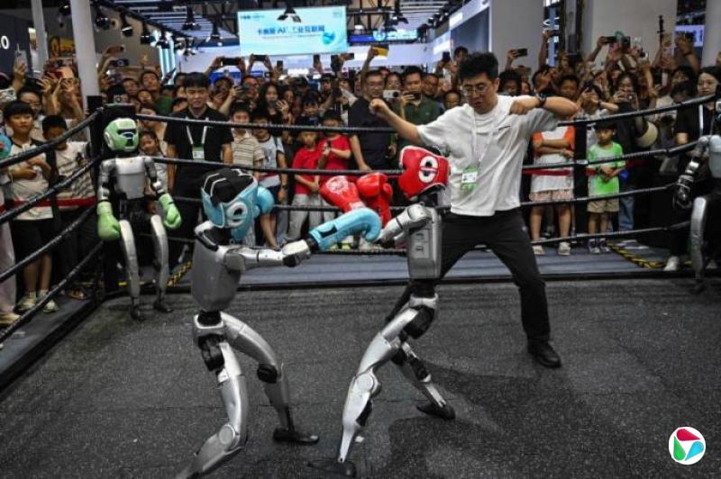 机器人热潮延续  中国具身智能赛道竞速升级