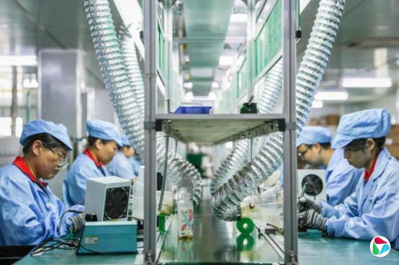 中国7月制造业PMI跌至49.3 连续四个月在萎缩区间