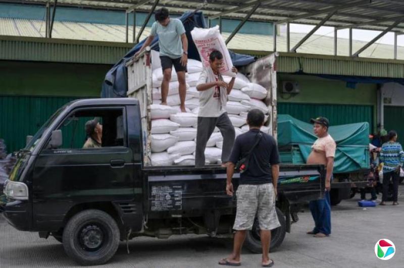 麦思·仁尔:没有反对党 为何印尼政府还怕批评?