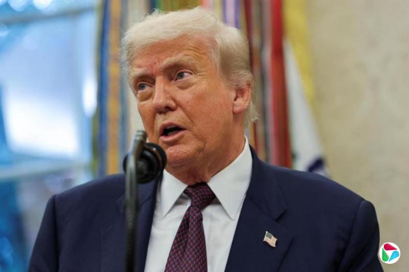 特朗普:将对进口半导体征收100%关税