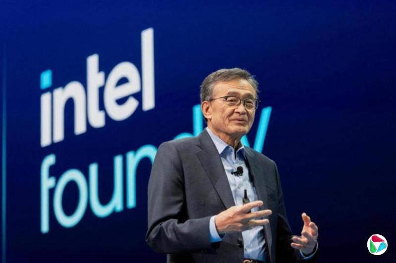 特朗普要英特尔总裁辞职 指他与中企关系引发巨大利益冲突