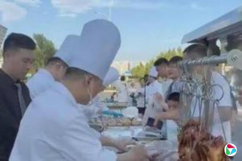 西安星级酒店摆摊 日营业额破2万人民币