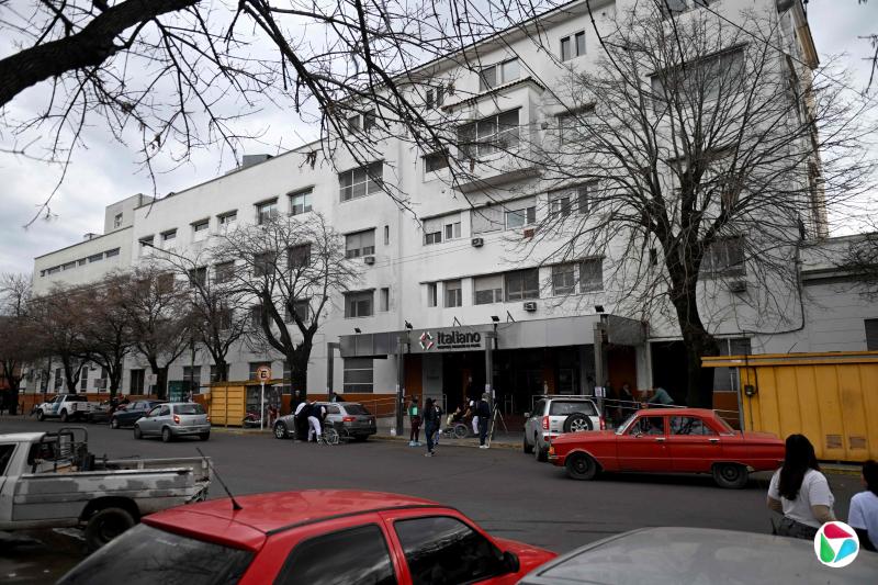 布宜诺斯艾利斯以南60公里的拉普拉塔的意大利医院4月间首次发现多起不明原因呼吸道感染病例,后确认为芬太尼注射剂受污染所致。(法新社)