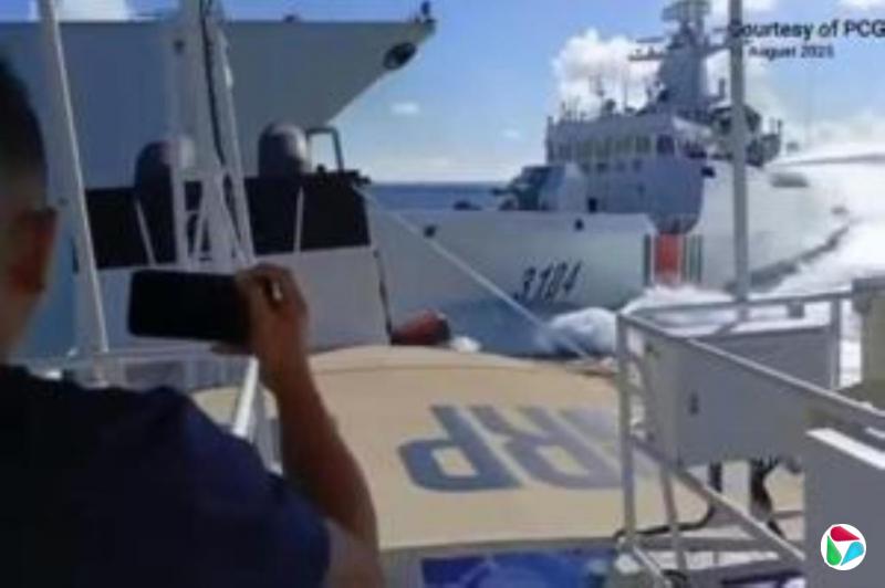 中国国防部回应撞船:菲船制造复杂紧迫局面