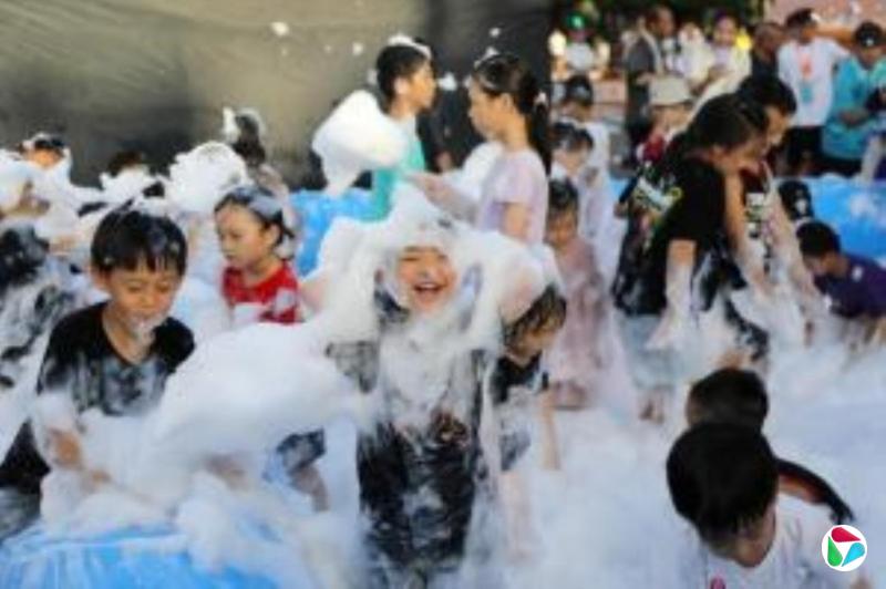 台湾少子化加剧 大一新生数跌破20万