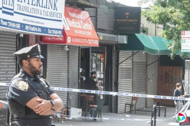 美国纽约酒吧发生枪击案 三死九伤