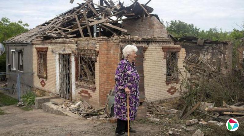 2025年5月31日,乌克兰顿涅茨克州斯洛维扬斯克一处住宅区遭俄罗斯使用KAB-250空投炸弹袭击后的破坏景象