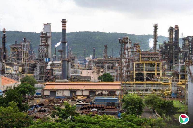 美国对印度施压奏效之际 中国炼厂抄底俄罗斯石油