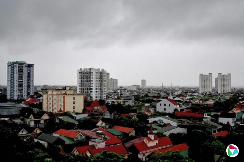 越南迎今年最强台风 学校停课大规模取消航班