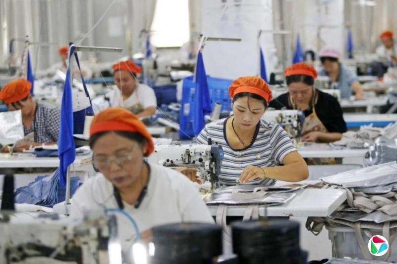 “中年裁员老年上岗” 强制社保催化中国职场代际困局