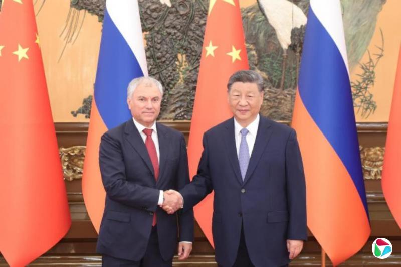 习近平:中俄双方要携手捍卫两国安全和发展利益