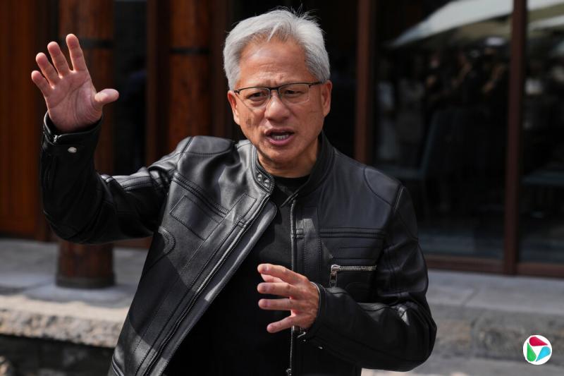 英伟达首席执行官黄仁勋表示,他“非常努力”才获得特朗普政府颁发的出口许可,以便向中国出口人工智能芯片。
