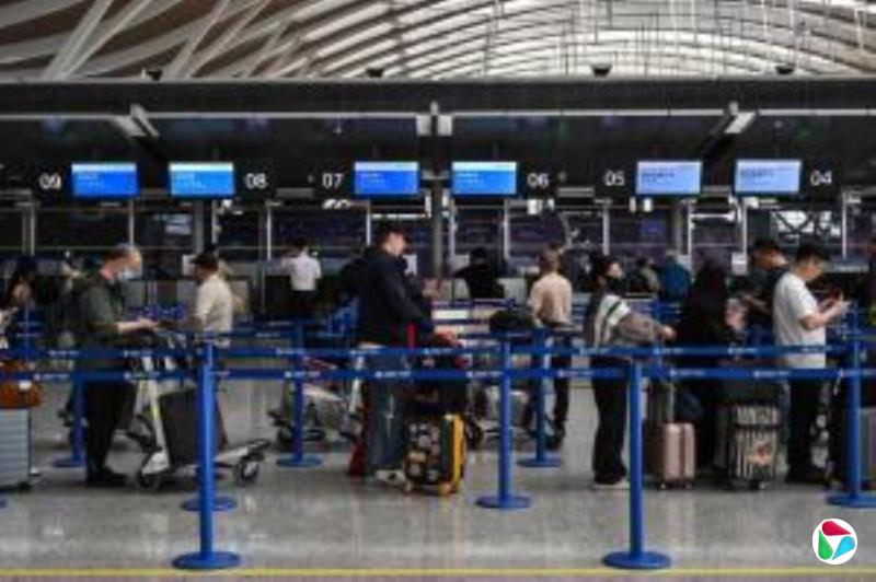 对美长期逆差 李强:必须把服贸发展摆在更重要位置