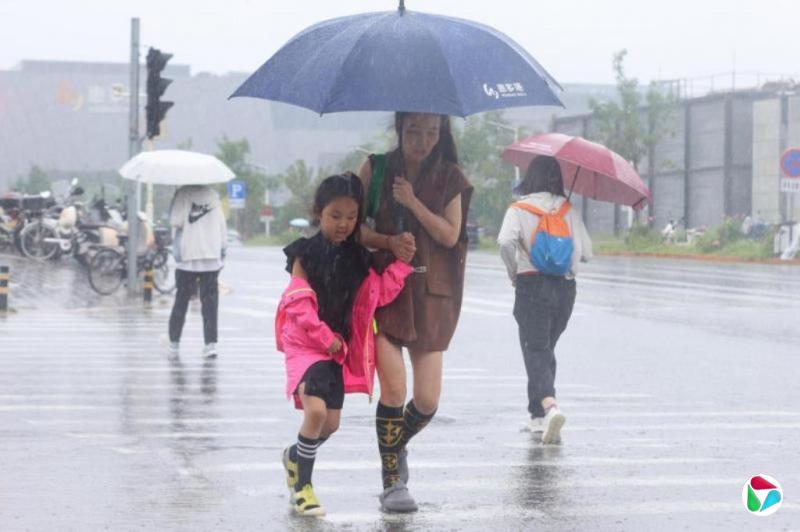 中国七月雨 毁路损失达160亿元人民币