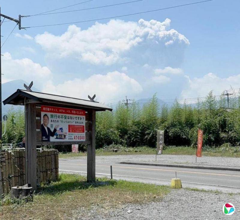 日本新燃岳火山喷发 烟尘最高达5500米