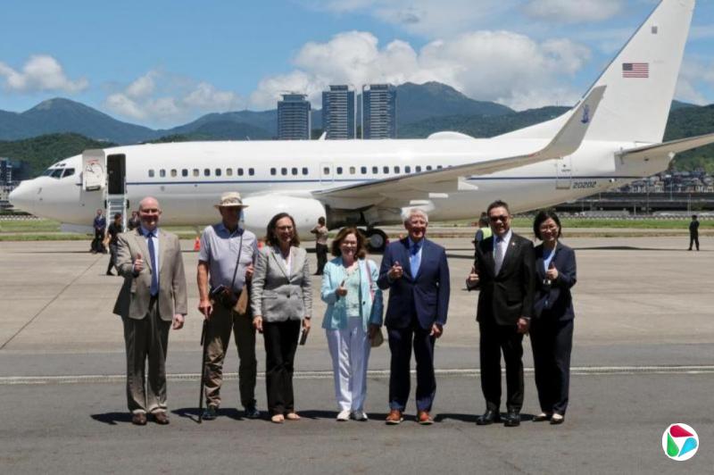 美参院军委会主席 时隔九年再访台湾