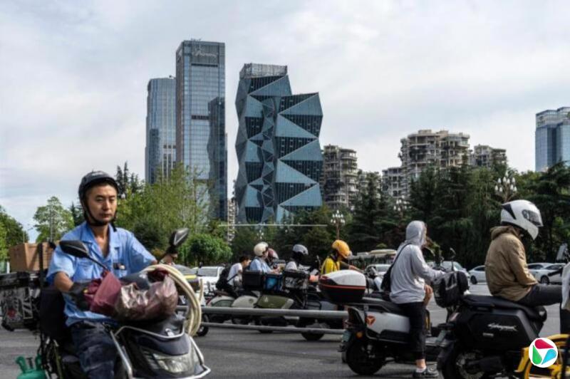 中国上市公司上半年净利增2.54% 新能源车企净利增逾三成