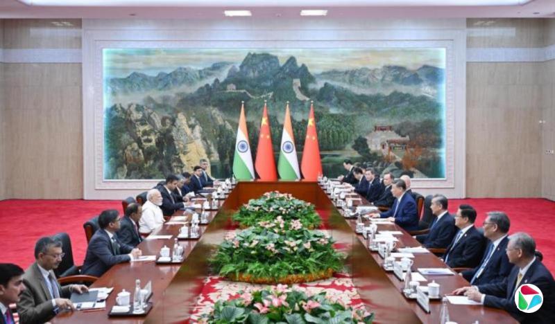 莫迪时隔七年访华与习近平会面  双方强调中印是伙伴而非对手