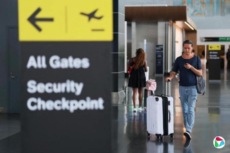 美国暂停向几乎所有巴勒斯坦人发放签证