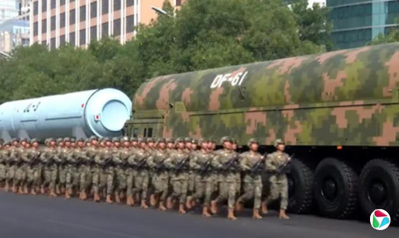 九三阅兵出现东风-61和巨浪-3