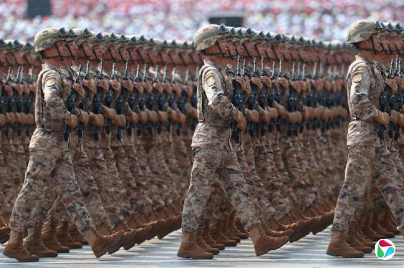 2025年9月3日,中国北京天安门广场,士兵列队参加纪念抗战胜利暨二战结束80周年的阅兵式。