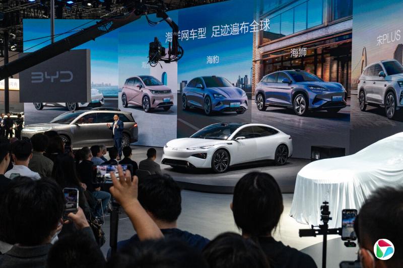 比亚迪主导着中国的电动汽车市场。