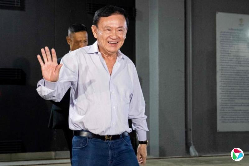 泰前首相达信改飞迪拜 引发流亡揣测