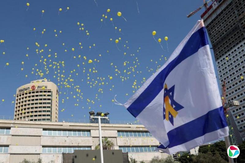 数万以色列人集会 吁特朗普强制结束加沙战争