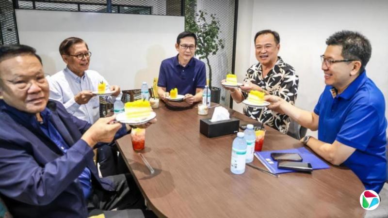 泰新首相筹组内阁 三党外人士料掌财政外交能源部