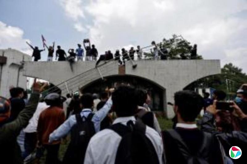 尼泊尔爆发大规模示威 中使馆提醒公民加强防范