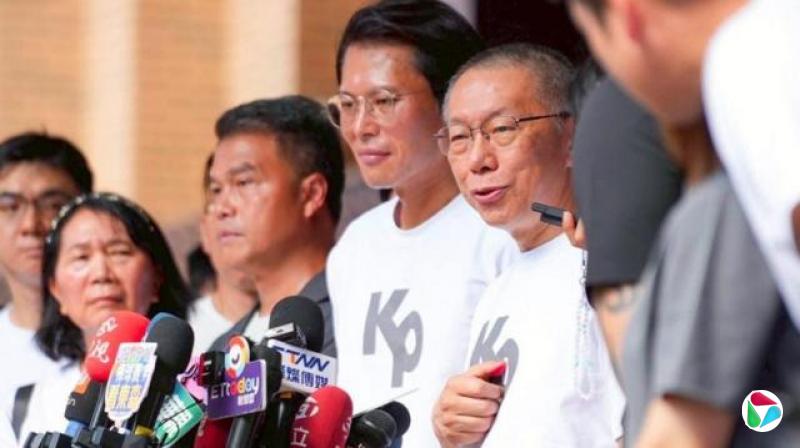 柯文哲被羁押一年后获准交保