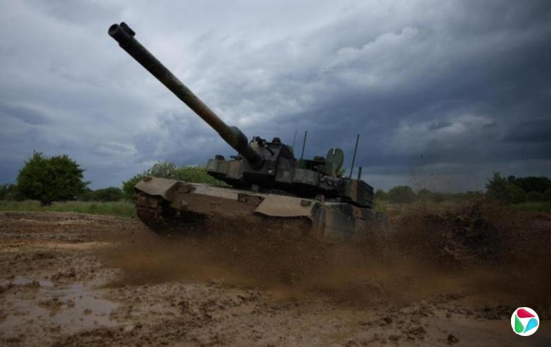 波兰打下侵犯领空俄无人机 呼吁民众留在室内