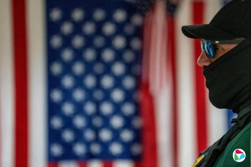 多名中国留学生入境美国被盘问 塑料凳过夜缺食物充饥