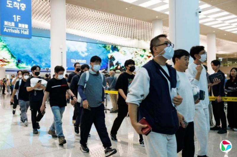 特朗普:欢迎外国工人在美务工 无意吓退投资者