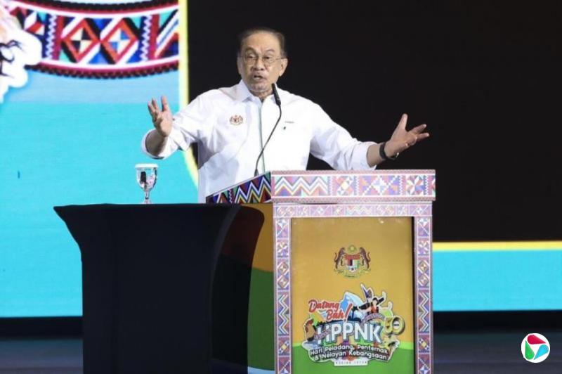 胡逸山:沙巴州选不是安华政府期中考