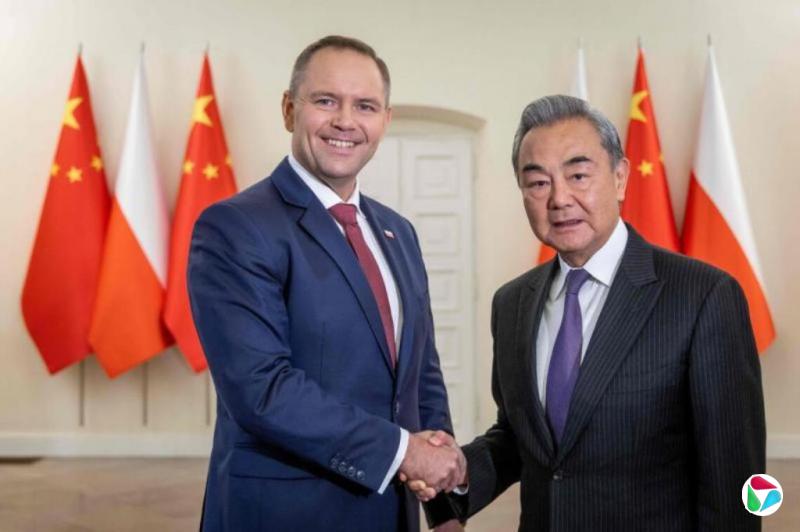 王毅盼波兰推动欧盟树立客观理性对华认知