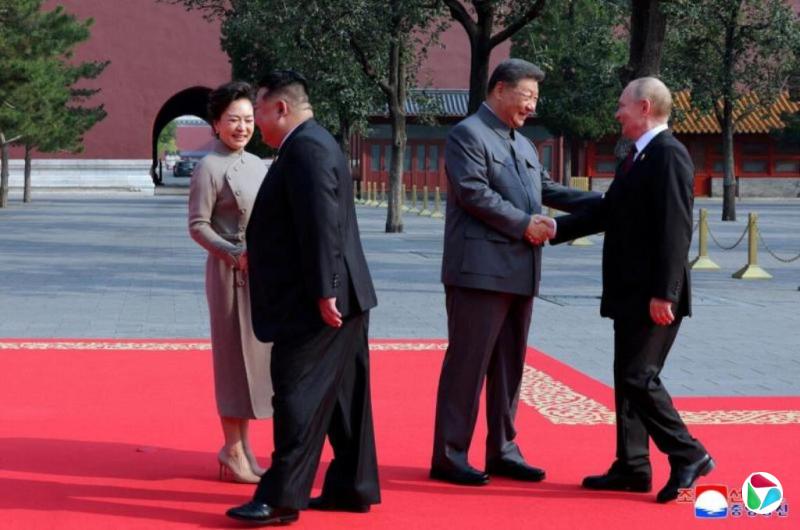 鲁比·奥斯曼  丹·斯利特:习近平和普京“无上限”伙伴关系的局限性