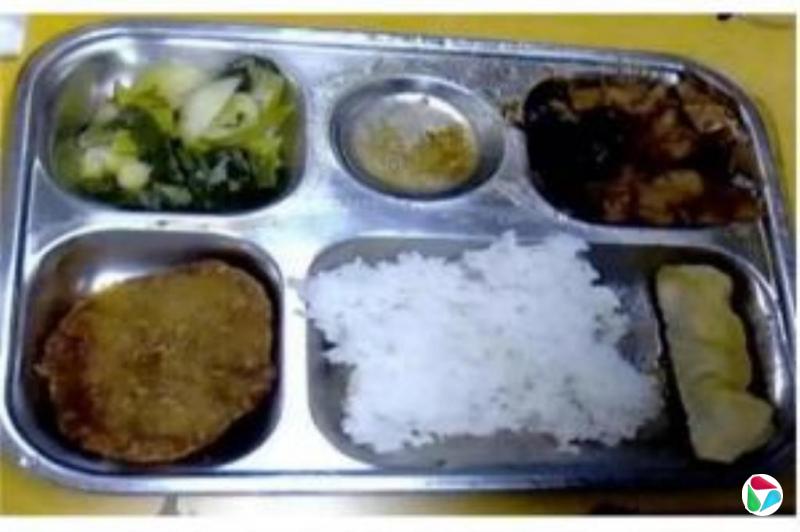 上海教委通报学校午餐发臭问题:涉事菜品已送检