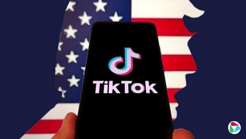 特朗普的头像和手机上TikTok图标