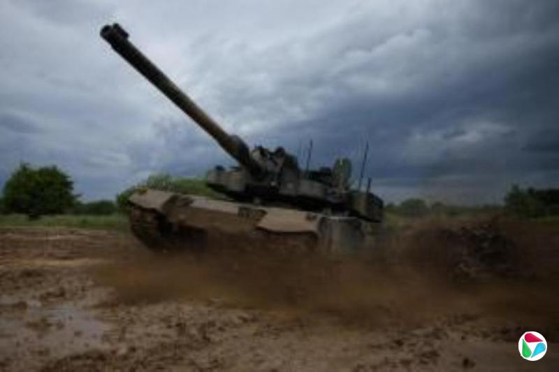 俄无人机越界波白边境关闭 中欧班列中断货柜滞留