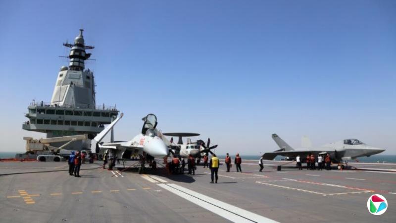 福建舰三型舰载机首次完成起降训练