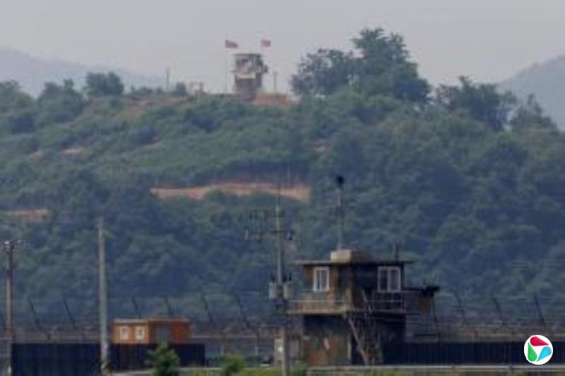 朝鲜商船越界南下 韩军鸣枪示警