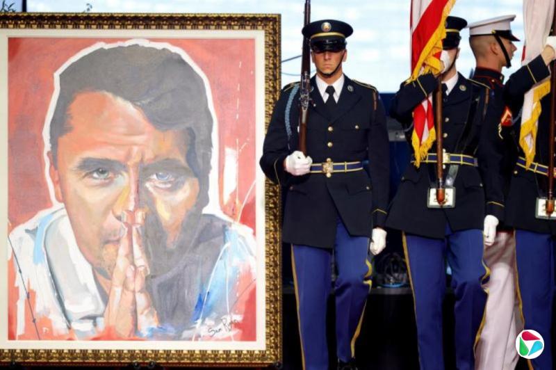 马军:查理·柯克是美国最年轻政治牺牲品