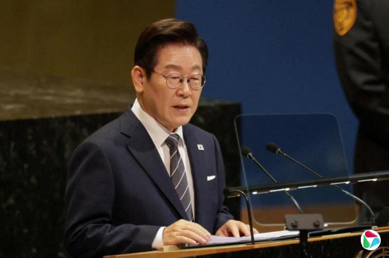 韩总统:可打击美国的朝鲜洲际弹道导弹即将研制成功