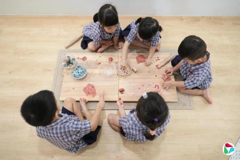 林韦亦:一双短袜看教育大问题