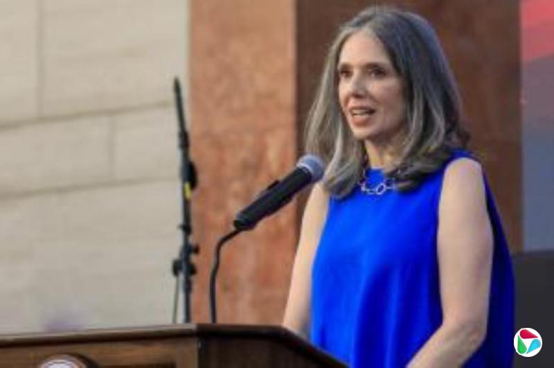 港特首吁驻港领事做建设性的事