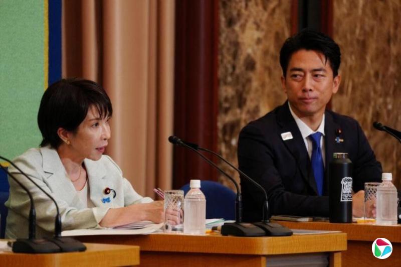 高市早苗和小泉进次郎在第二轮决选对决