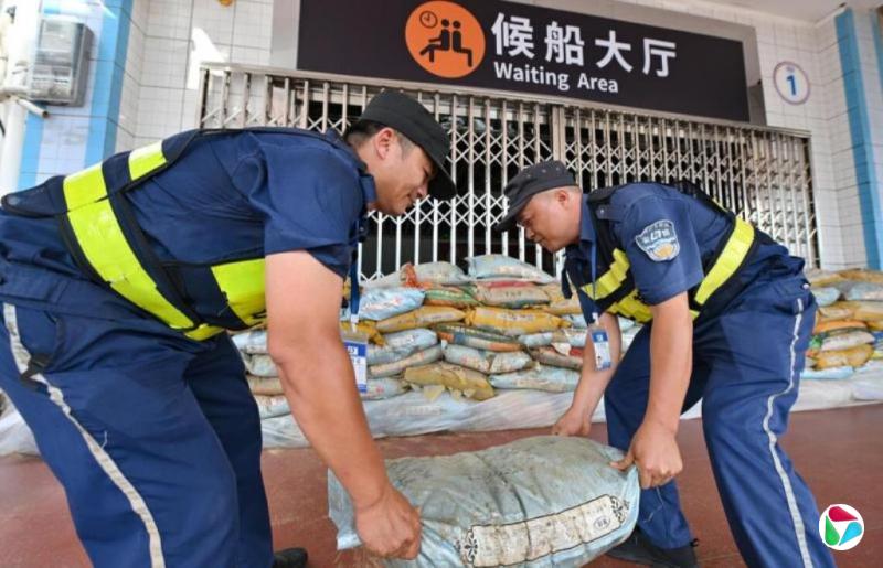 广东海南严阵以待台风“麦德姆” 料冲击假期出行