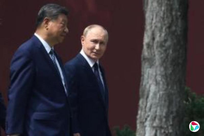 中国特稿:中俄暖风吹黑河 市井烟火带寒意