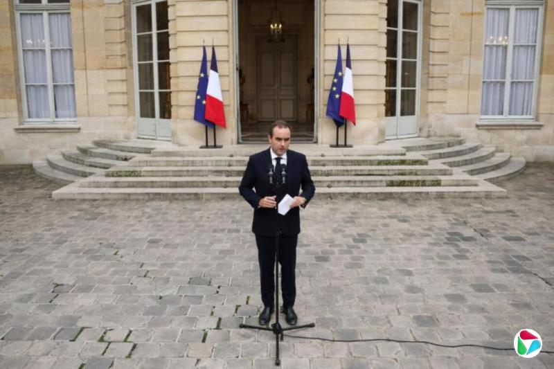 已辞职法国总理受命与各党展开两天最后谈判